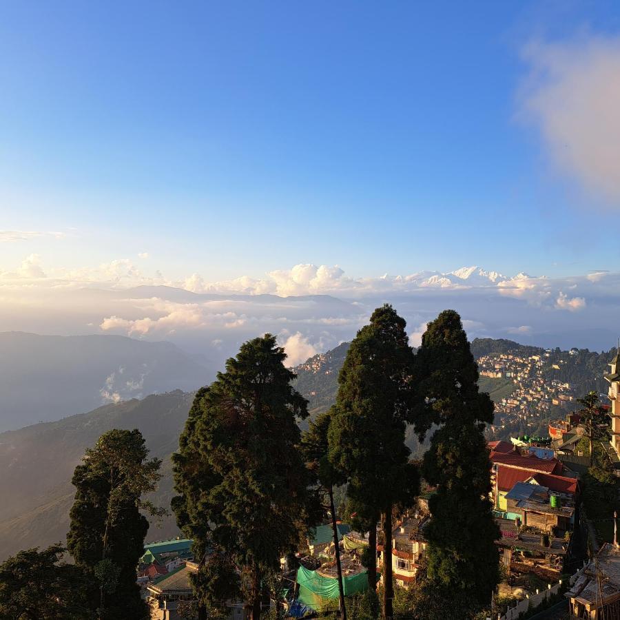 Darjeeling Heights - A Boutique Mountain View Homestay Экстерьер фото