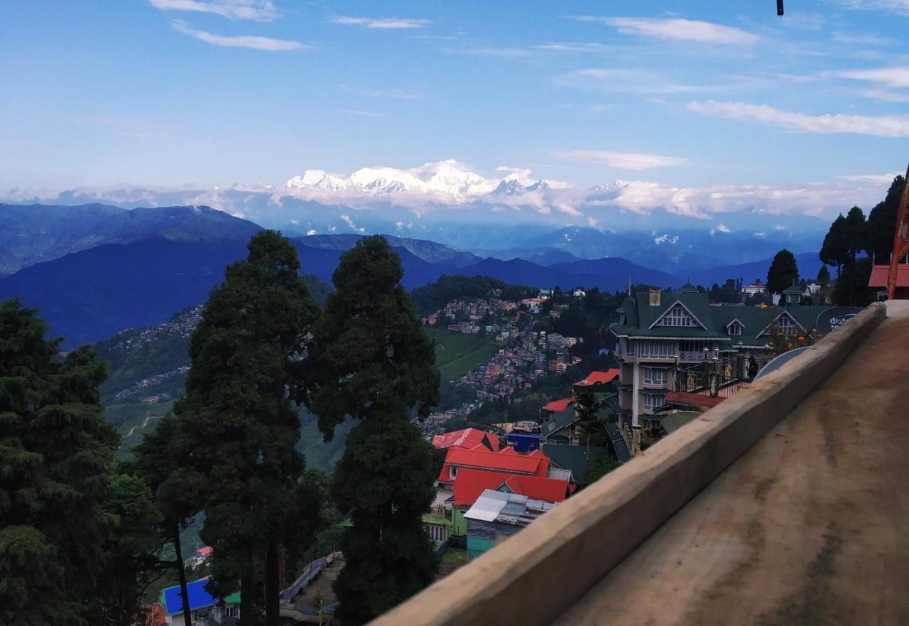 Darjeeling Heights - A Boutique Mountain View Homestay Экстерьер фото